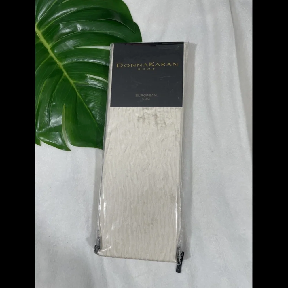 NIB $190 Donna Karan‎ Rhythm [ 1 ] Jacquard Euro Pillow Sham